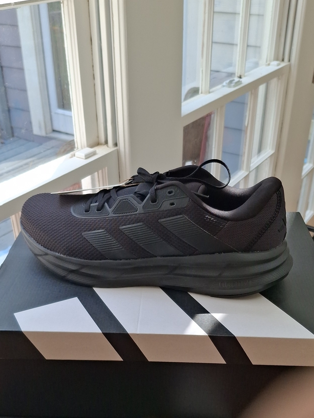 adidas Men's Black Athletic Running Shoe